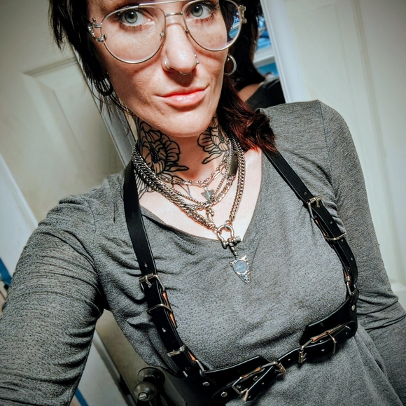 Meet your Posher, Kelsey. - Picture 2 of 2